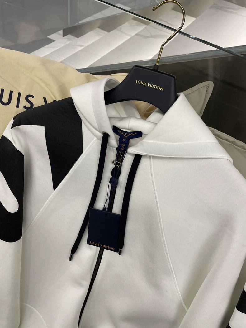 Louis Vuitton Louis Vuitton White Printed Hoodie Jacket - dmc Size US XS / EU 42 / 0 - 3 Thumbnail