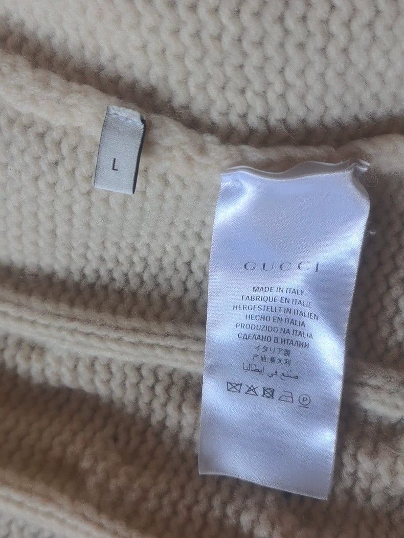 Gucci Classic Cardigan Sweater in Good Condition - dmc