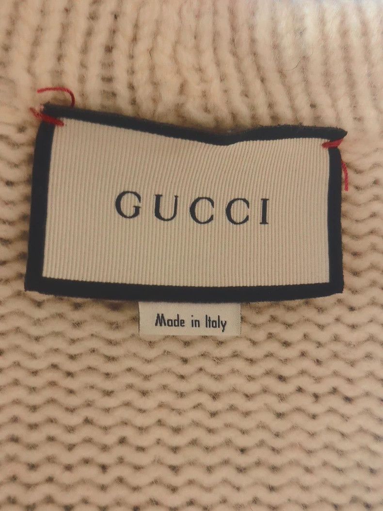 Gucci Classic Cardigan Sweater in Good Condition - dmc