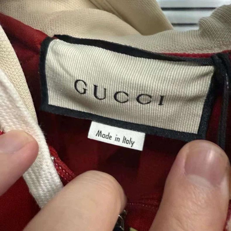 Gucci Gucci Red Logo Jacket Size Small - dmc Size US S / EU 44-46 / 1 - 2 Thumbnail