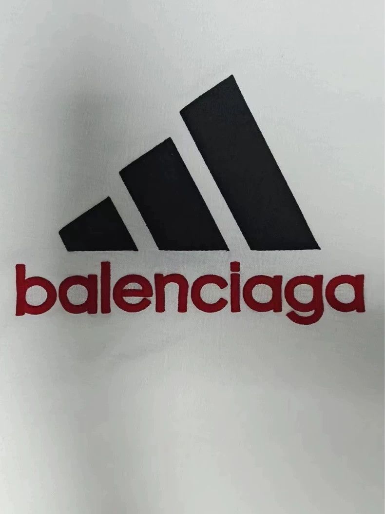 Balenciaga Balenciaga Adidas Collaboration Short Sleeve T-Shirt - dmc Size US S / EU 44-46 / 1 - 3 Thumbnail