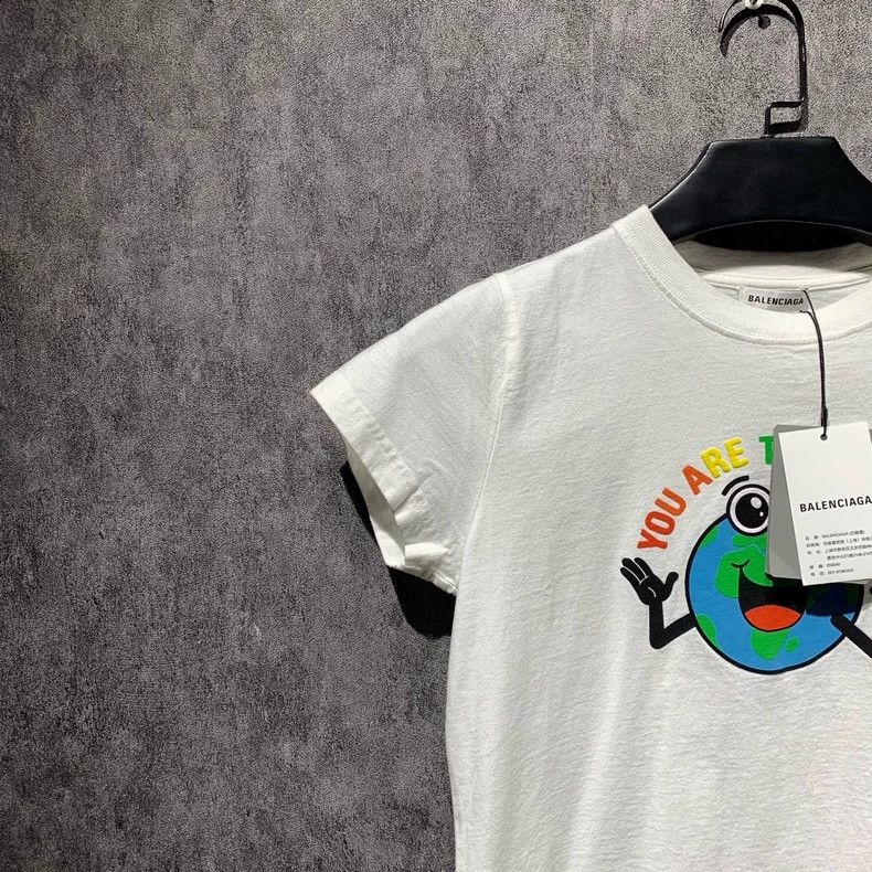 Balenciaga Balenciaga Earth Short Sleeve T-Shirt - dmc Size US S / EU 44-46 / 1 - 7 Thumbnail
