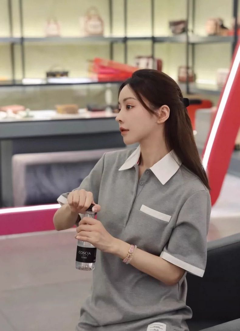 Thom Browne Thom Browne Women's Short Sleeve Polo Shirt - dmc Size US M / EU 48-50 / 2 - 9 Thumbnail