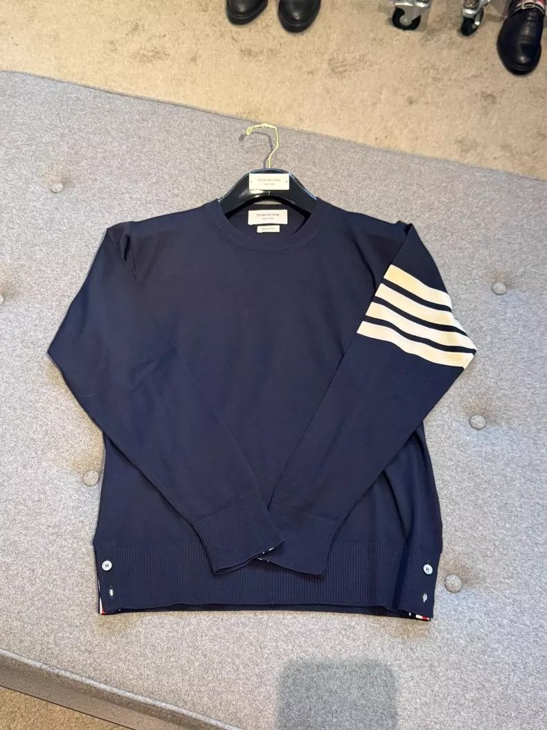 Thom Browne Thom Browne Classic Wool Pullover Sweater - dmc Size US S / EU 44-46 / 1 - 3 Thumbnail
