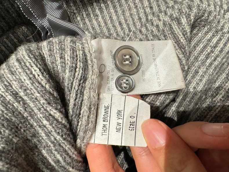 Thom Browne Thom Browne Cardigan with Flaws as Shown - dmc Size US XXS / EU 40 - 6 Thumbnail