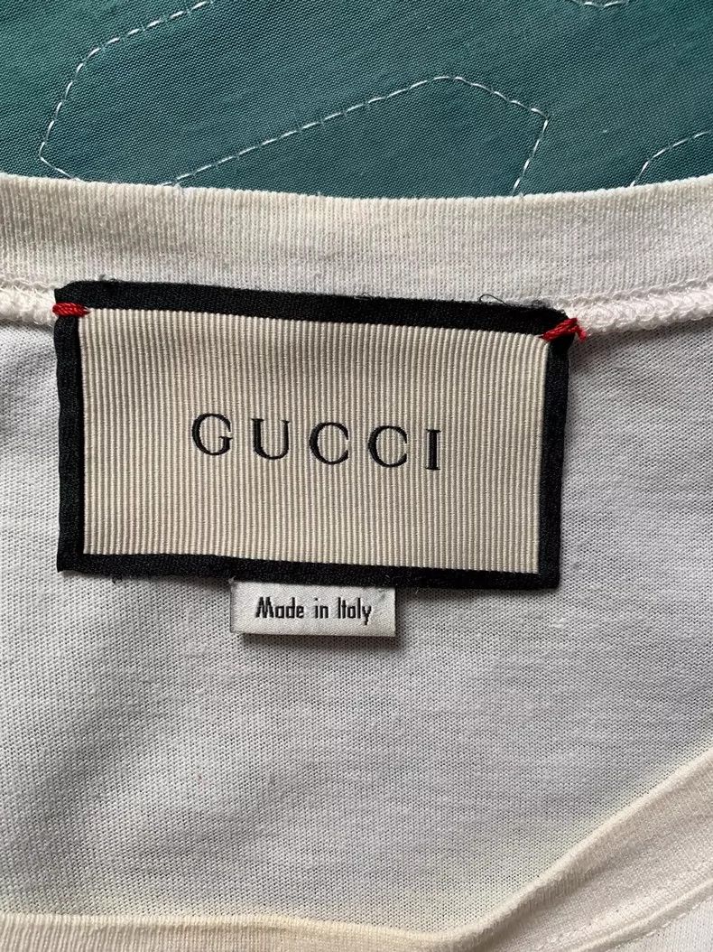 Gucci Gucci T-Shirt with Red Graphic Design - dmc Size US M / EU 48-50 / 2 - 2 Thumbnail