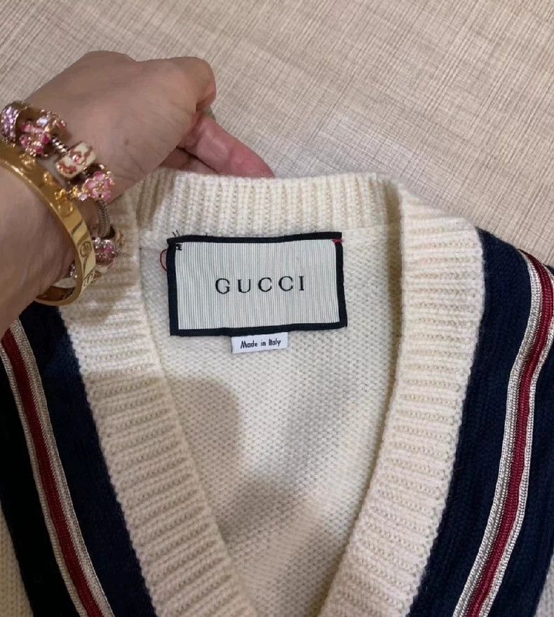Gucci Gucci Bee Sweater with V-Neck Design - dmc Size US XS / EU 42 / 0 - 2 Thumbnail