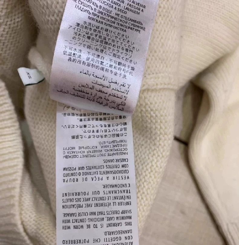 Gucci Gucci Bee Sweater with V-Neck Design - dmc Size US XS / EU 42 / 0 - 7 Thumbnail
