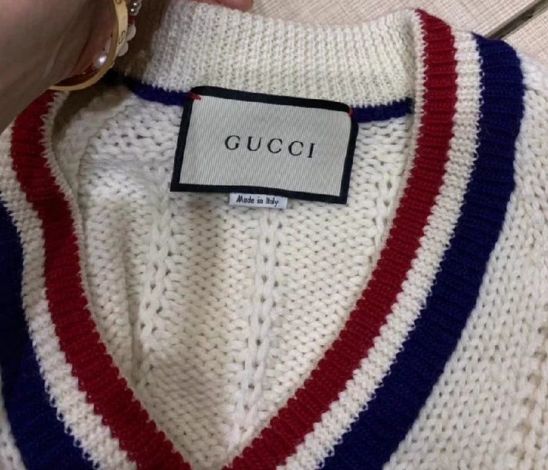 Gucci Gucci Knitted Sweater with V-Neck Design - dmc Size US S / EU 44-46 / 1 - 4 Thumbnail