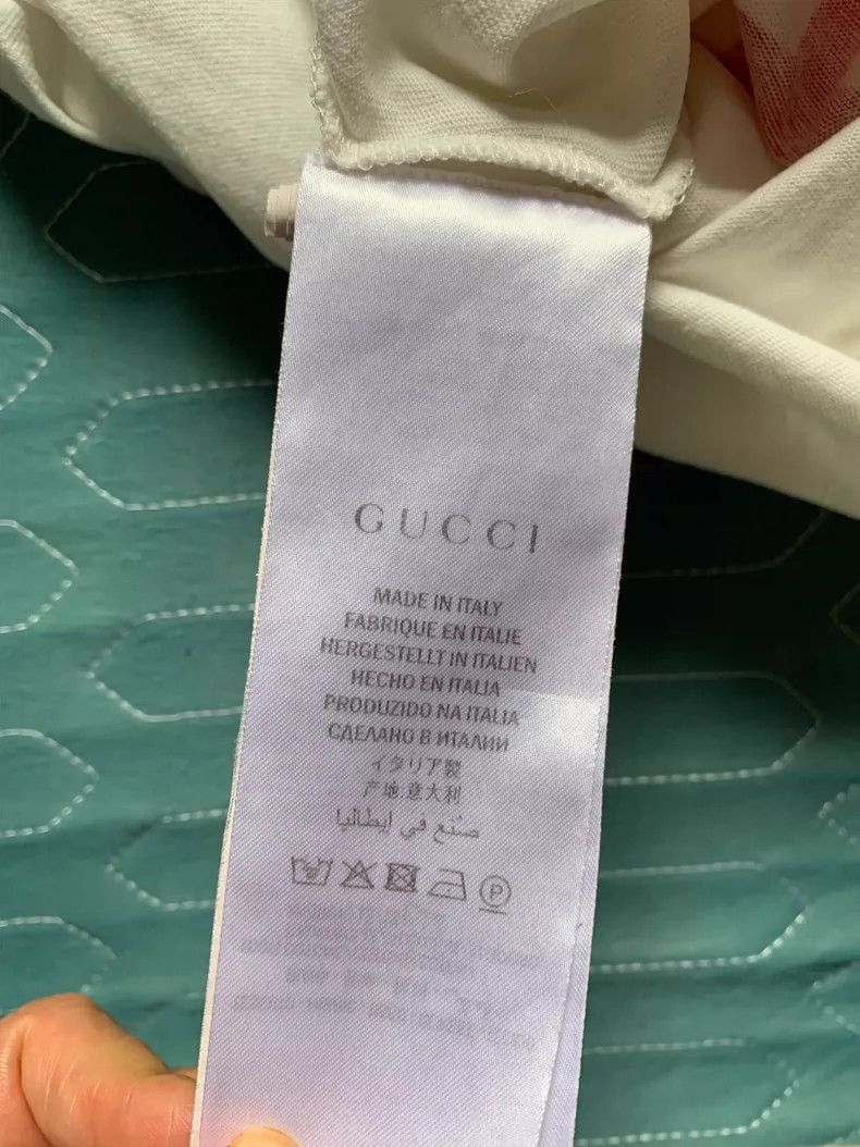 Gucci Gucci Graphic T-Shirt with Red Print - dmc Size US M / EU 48-50 / 2 - 3 Thumbnail
