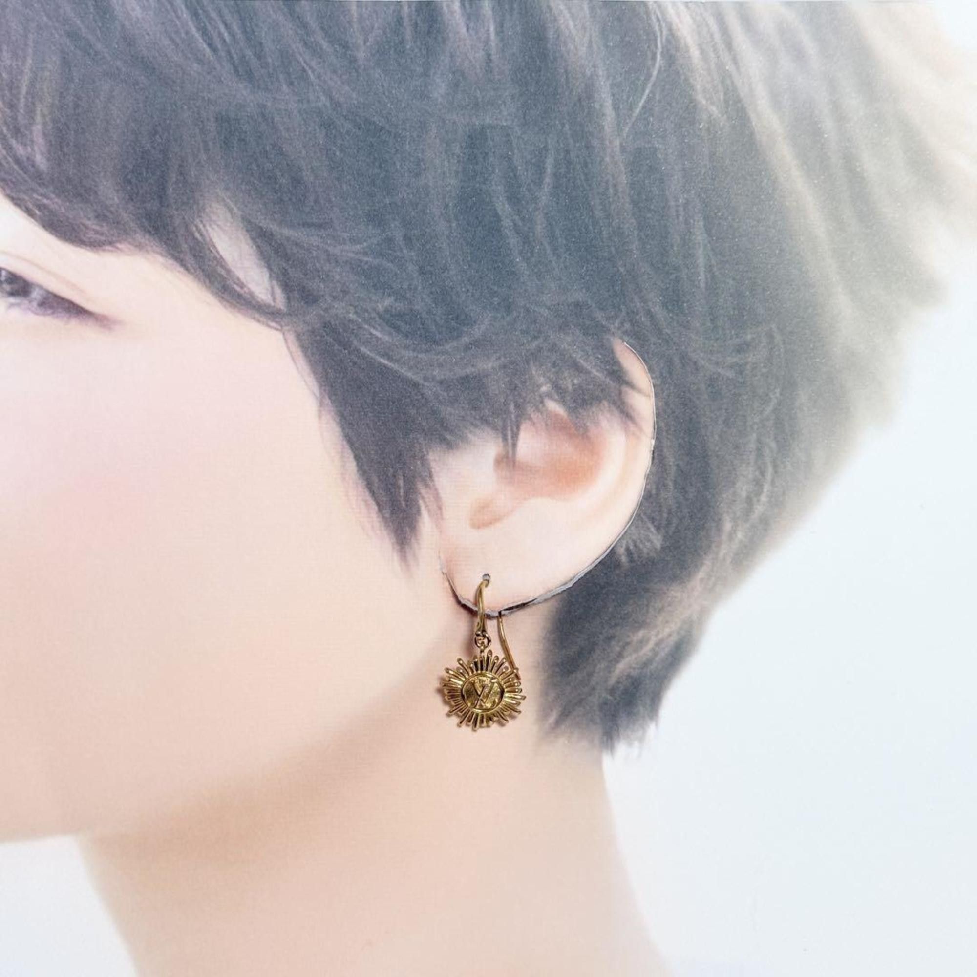 Louis Vuitton Louis Vuitton Women's and Men's Earrings Bouquet de Reuil Vendome Size ONE SIZE - 9 Thumbnail