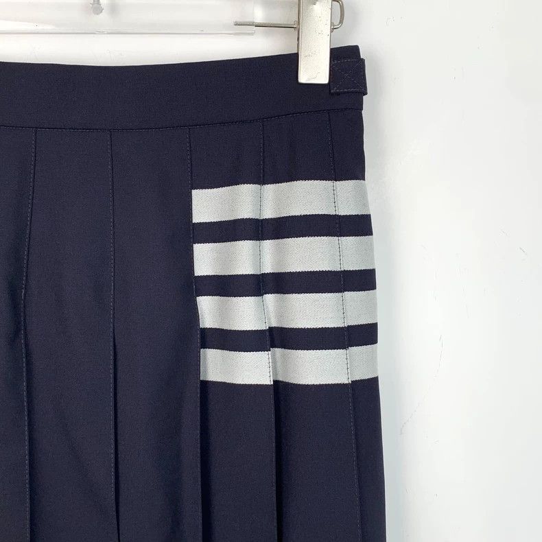 Thom Browne Thom Browne Classic Wool Pleated Skirt - dmc Size US 36 / EU 52 - 3 Thumbnail