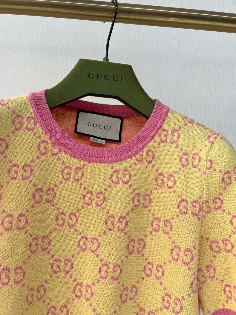 Gucci Gucci Short Sleeve Knit Top with Logo - dmc Size US XS / EU 42 / 0 - 3 Thumbnail