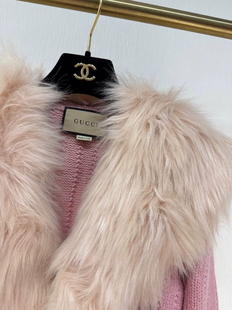 Gucci New Gucci Cardigan with Detachable Fur Collar - dmc Size US XS / EU 42 / 0 - 4 Thumbnail