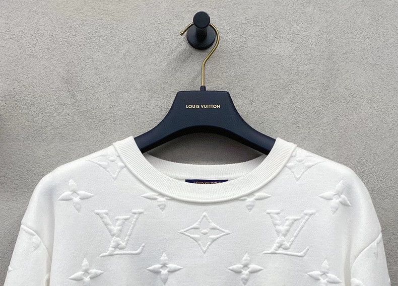Louis Vuitton White Louis Vuitton Logo Sweatshirt Size XS - dmc Size US XS / EU 42 / 0 - 4 Thumbnail