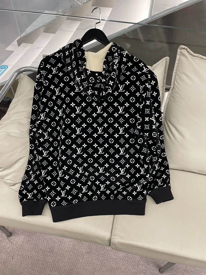 Louis Vuitton Black Logo Print Hoodie with Comfort Fit - dmc Size US M / EU 48-50 / 2 - 2 Thumbnail