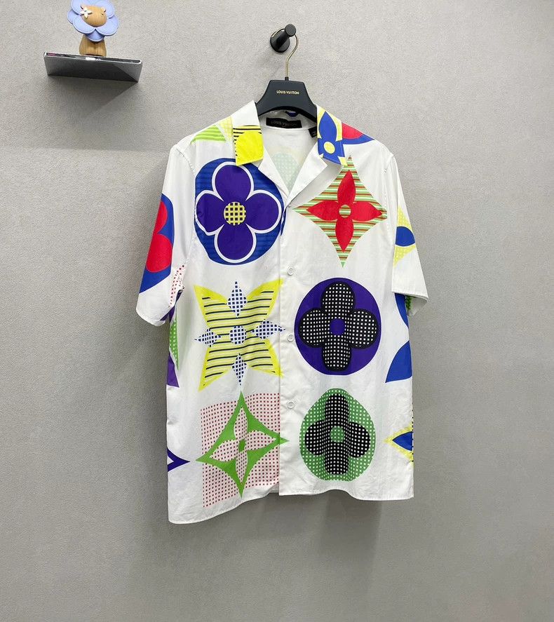 Louis Vuitton LV Hawaiian Floral Print Short Sleeve Shirt - dmc Size US M / EU 48-50 / 2 - 3 Thumbnail