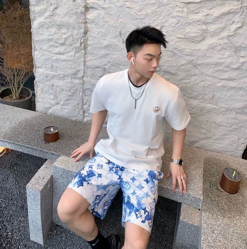 Louis Vuitton Blue Patterned Shorts from LV Ink Series - dmc Size US 26 / EU 42 - 7 Thumbnail