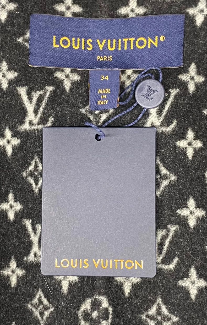 Louis Vuitton Black Hooded Coat with Logo Print Design - dmc Size US S / EU 44-46 / 1 - 5 Thumbnail