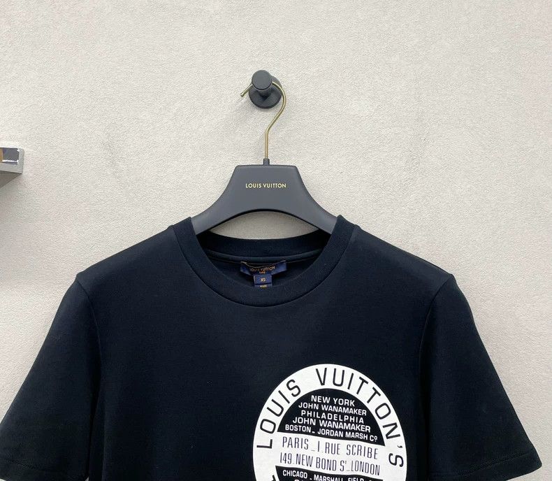 Louis Vuitton Black Short Sleeve Printed T-Shirt - dmc Size US XS / EU 42 / 0 - 4 Thumbnail