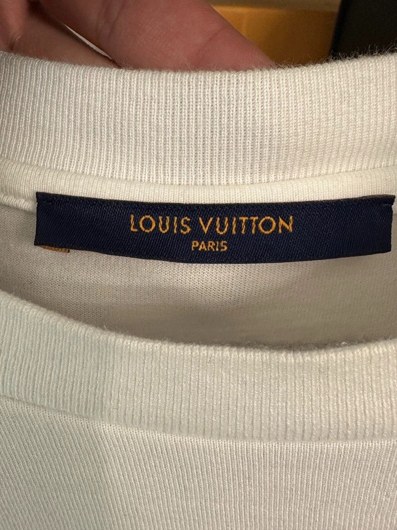 Louis Vuitton Elegant Floral Print Short Sleeve T-Shirt - dmc Size US M / EU 48-50 / 2 - 3 Thumbnail
