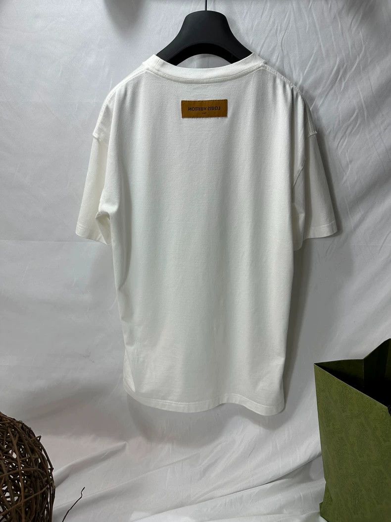 Louis Vuitton Elegant Floral Print Short Sleeve T-Shirt - dmc Size US M / EU 48-50 / 2 - 2 Thumbnail