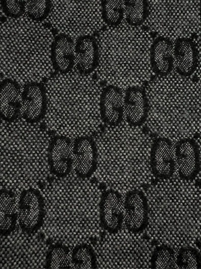 Gucci Gucci Logo Scarf in New Condition - dmc Size ONE SIZE - 3 Thumbnail