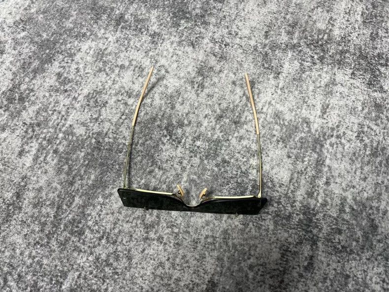 Gucci Gucci Reversible Sunglasses with Case - dmc Size ONE SIZE - 4 Thumbnail