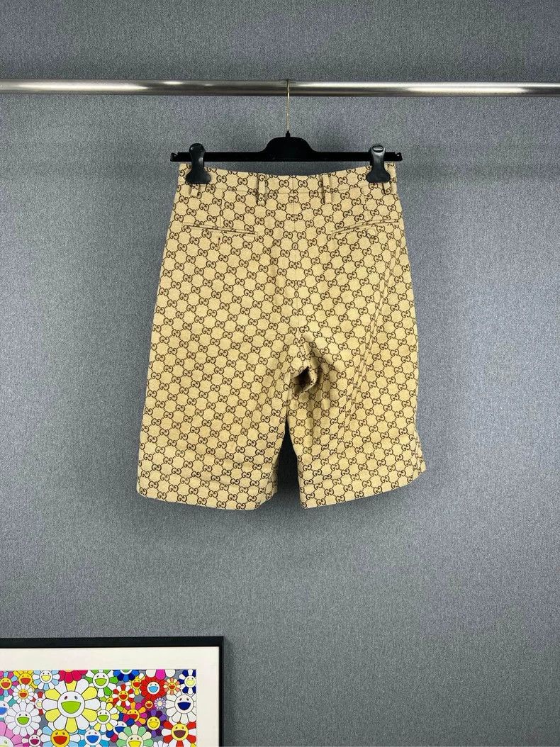 Gucci Gucci Logo Patterned Shorts in Excellent Condition - dmc Size US 31 - 2 Thumbnail