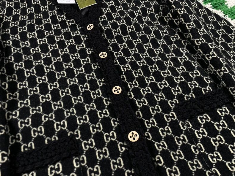 Gucci Gucci Patterned Cashmere Cardigan Size M - dmc Size US M / EU 48-50 / 2 - 3 Thumbnail