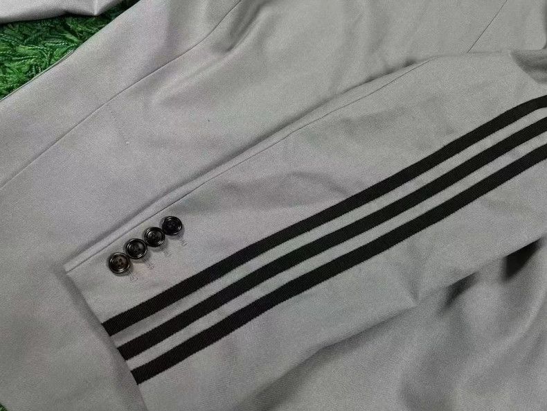 Gucci Gucci x Adidas Gray Suit Jacket - dmc Size US XL / EU 56 / 4 - 5 Thumbnail