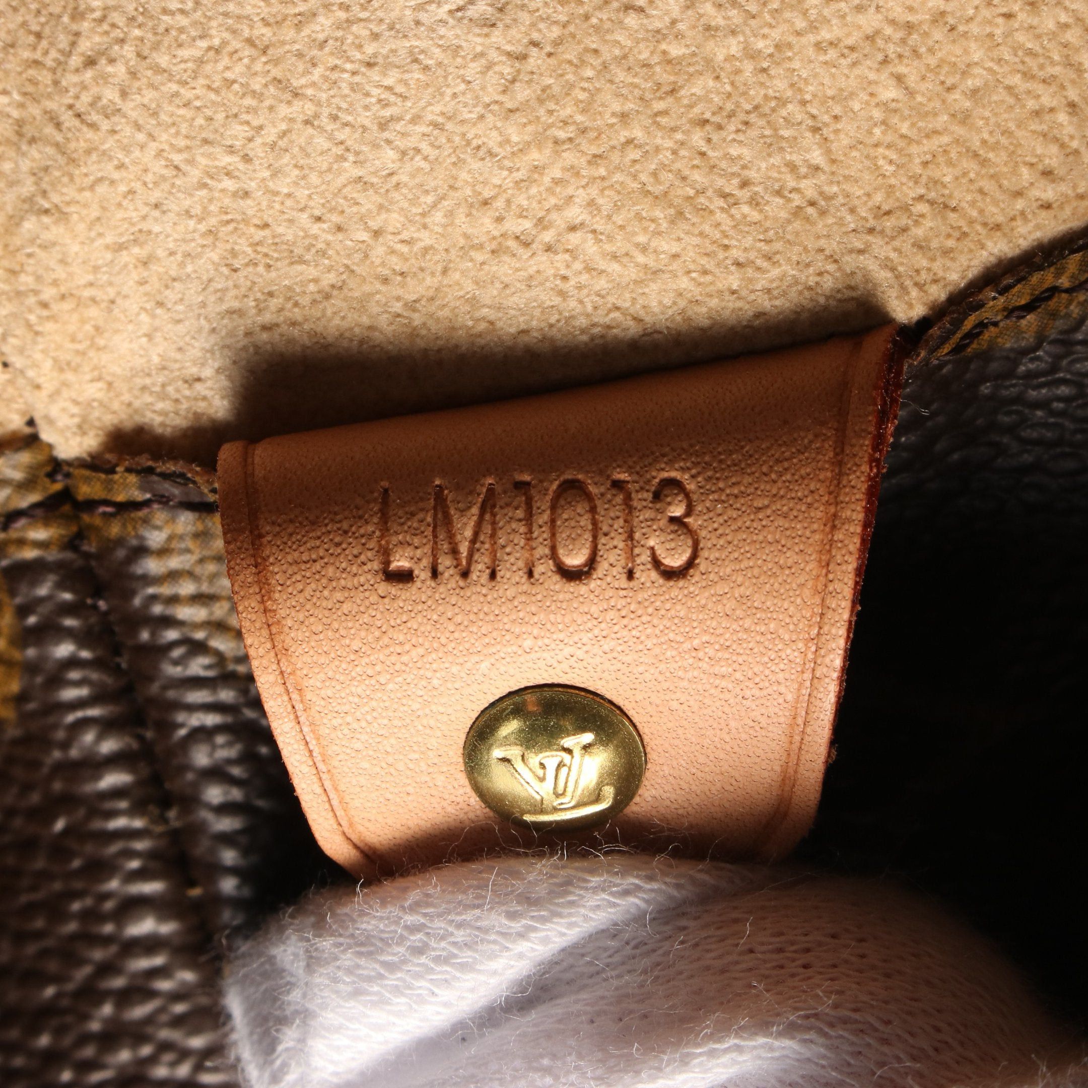 Louis Vuitton Louis Vuitton Luco Monogram Shoulder Bag Tote Leather Brown Size ONE SIZE - 5 Thumbnail