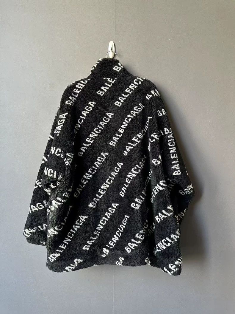 Balenciaga Balenciaga Teddy Coat with Logo Print - dmc Size US L / EU 52-54 / 3 - 2 Thumbnail