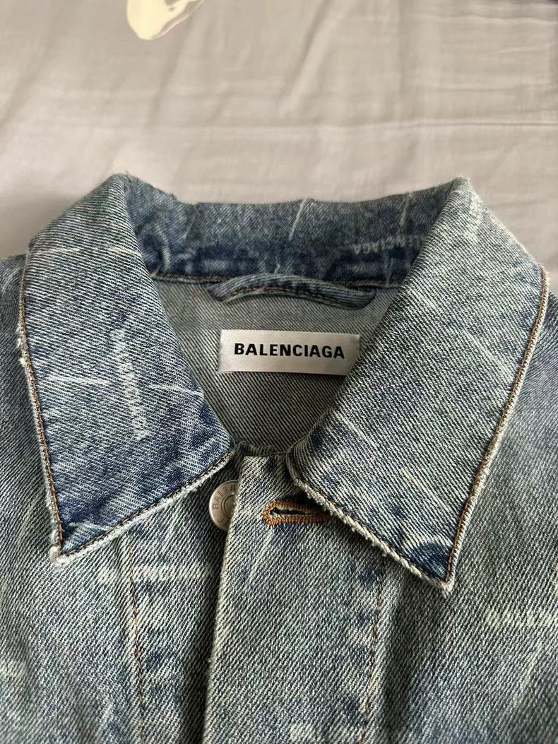 Balenciaga Balenciaga Denim Jacket with Lettering Design - dmc Size US M / EU 48-50 / 2 - 3 Thumbnail
