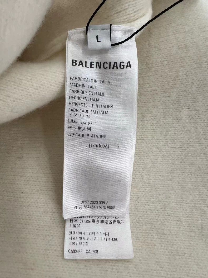 Balenciaga Balenciaga Logo Sweater Size L Brand New - dmc Size US L / EU 52-54 / 3 - 5 Thumbnail