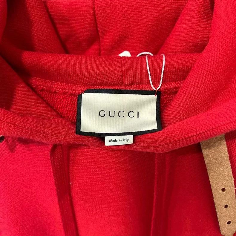 Gucci Red Floral Embroidered Hoodie from Gucci - dmc Size US L / EU 52-54 / 3 - 7 Thumbnail