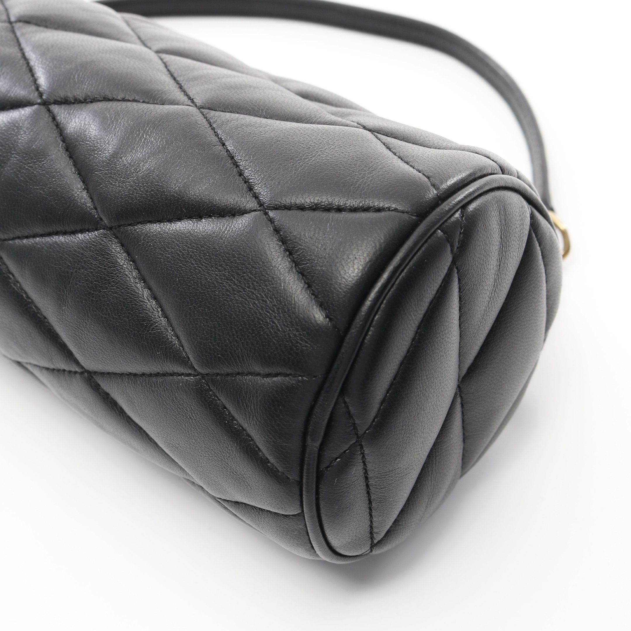 Yves Saint Laurent Yves Saint Laurent Chain Shoulder Bag Leather Black Size ONE SIZE - 5 Thumbnail