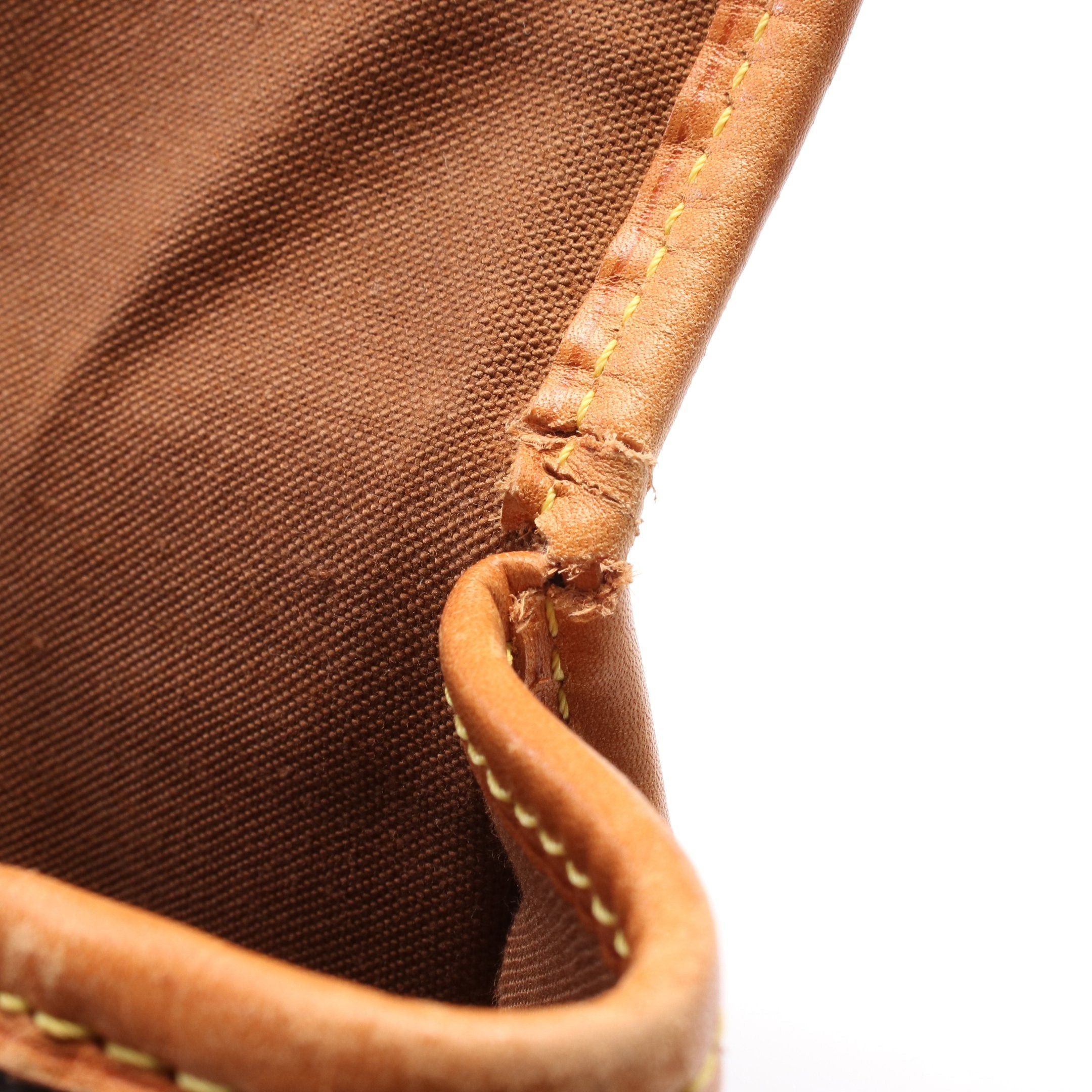 Louis Vuitton Louis Vuitton Gibeciere Gm Monogram Shoulder Bag Leather Brown Size ONE SIZE - 7 Thumbnail