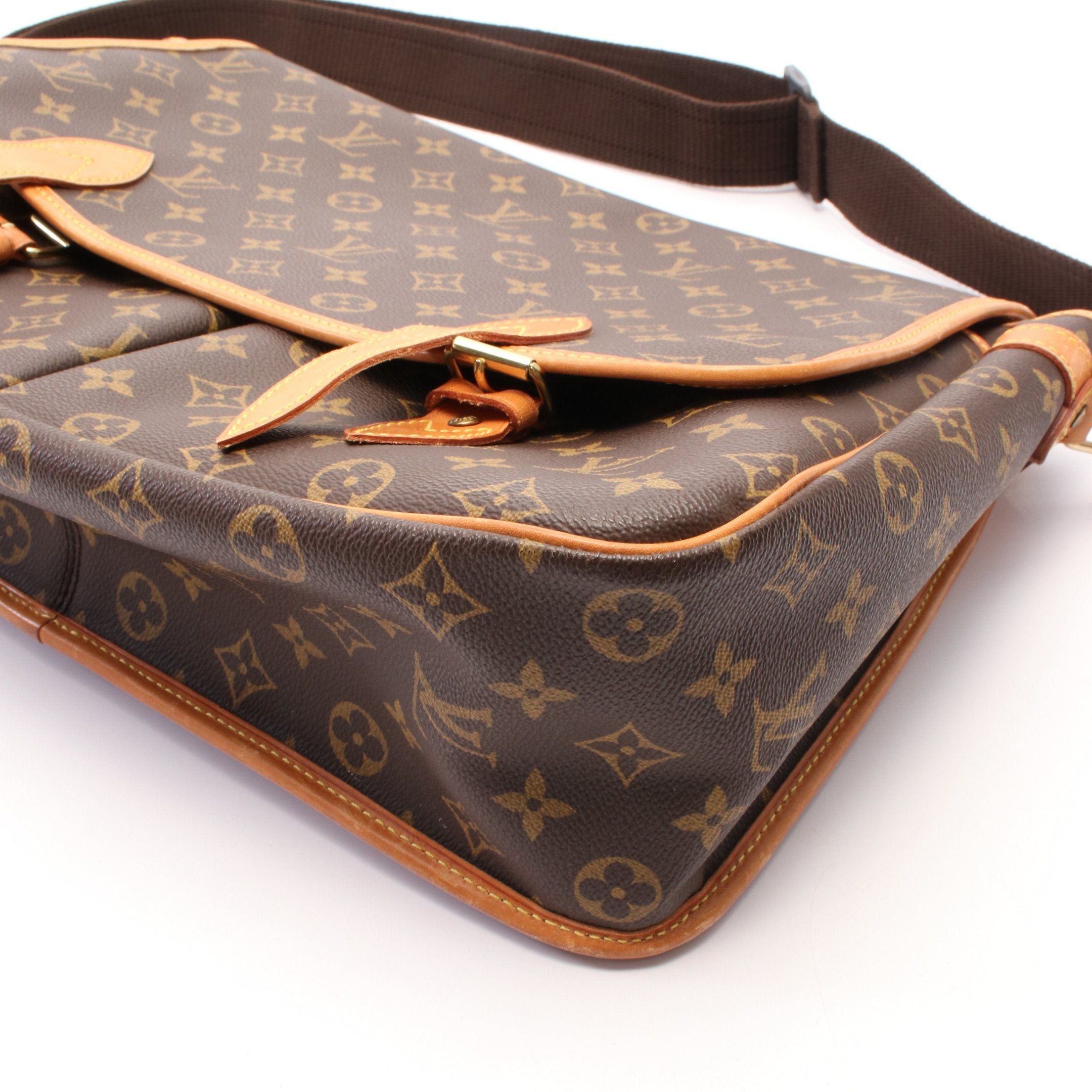 Louis Vuitton Louis Vuitton Gibeciere Gm Monogram Shoulder Bag Leather Brown Size ONE SIZE - 9 Thumbnail