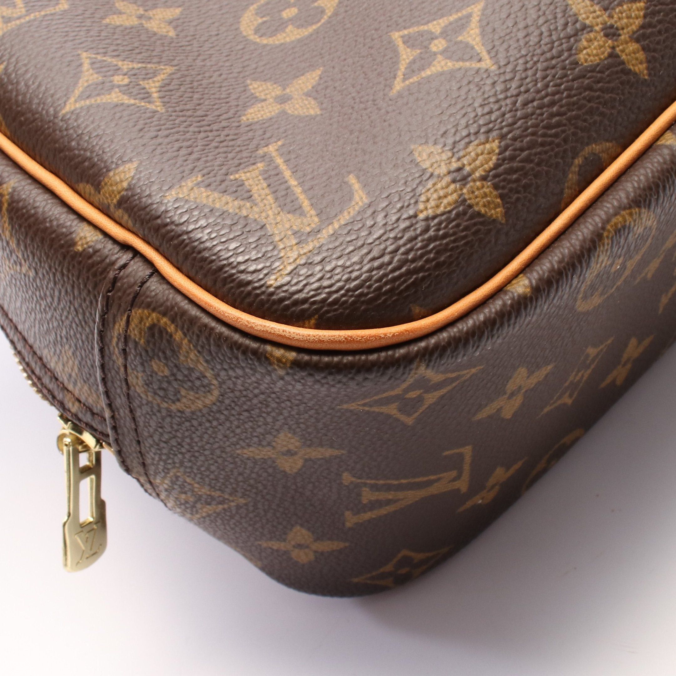 Louis Vuitton Louis Vuitton Trouville Monogram Handbag Leather Brown Size ONE SIZE - 9 Thumbnail