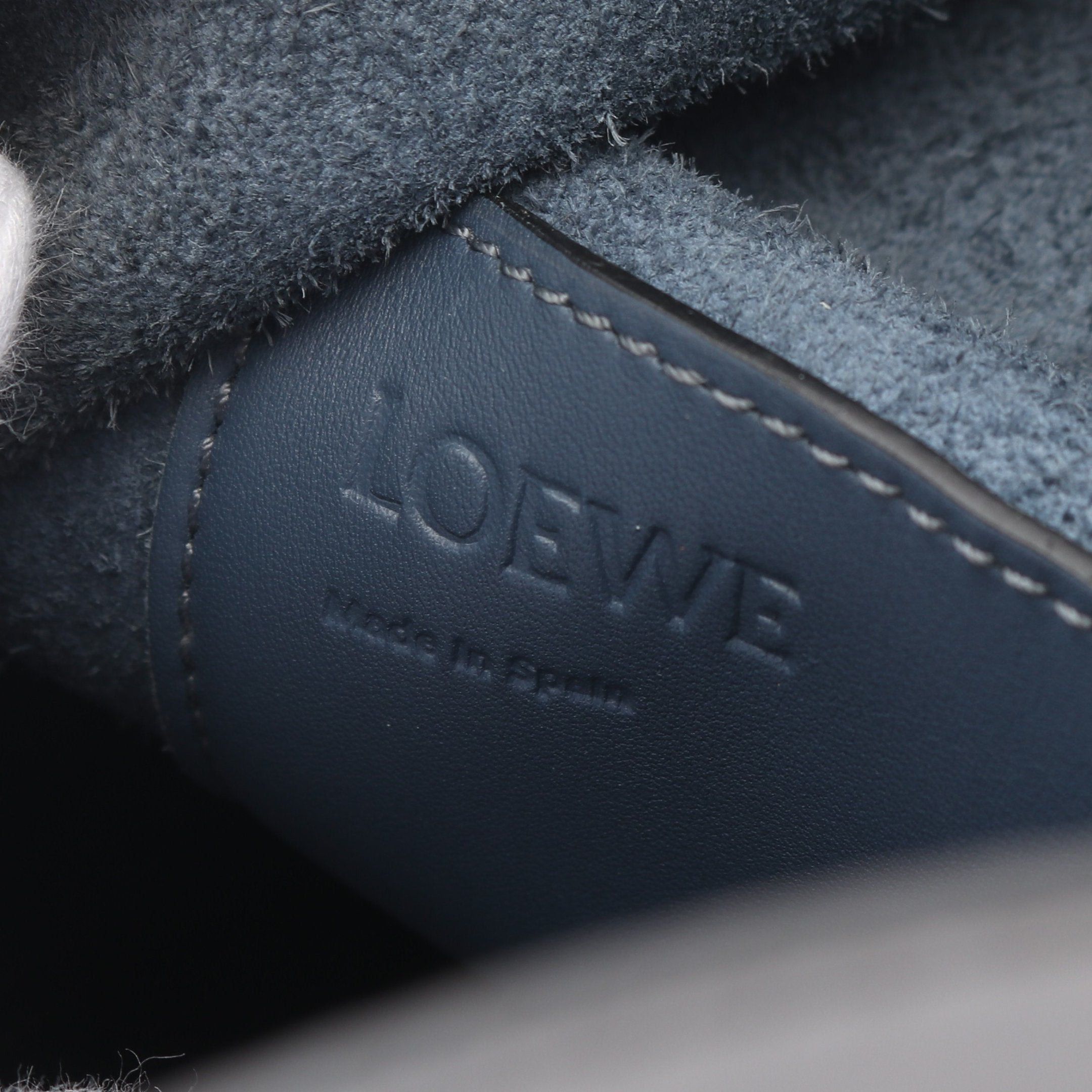 Loewe Loewe Balloon Bag Medium Shoulder Leather Navy Black Size ONE SIZE - 4 Thumbnail