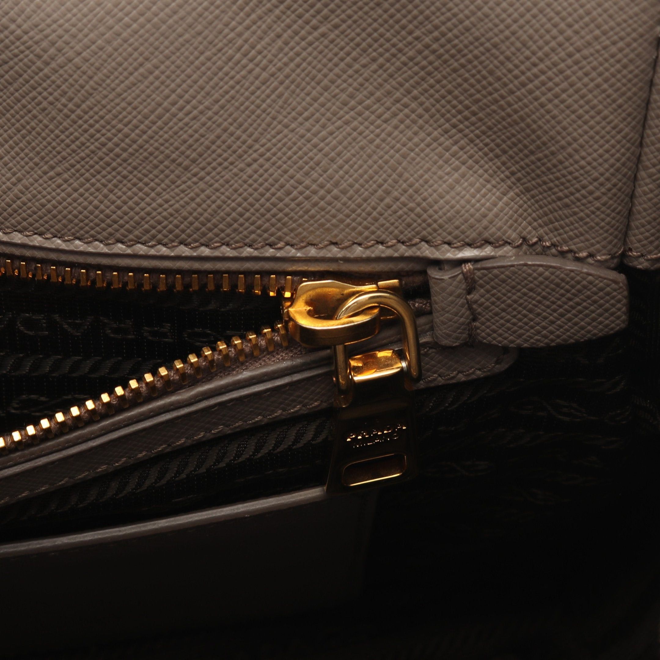 Prada Prada Saffiano Lux Galleria Handbag Leather Gray Beige White Size ONE SIZE - 11 Thumbnail