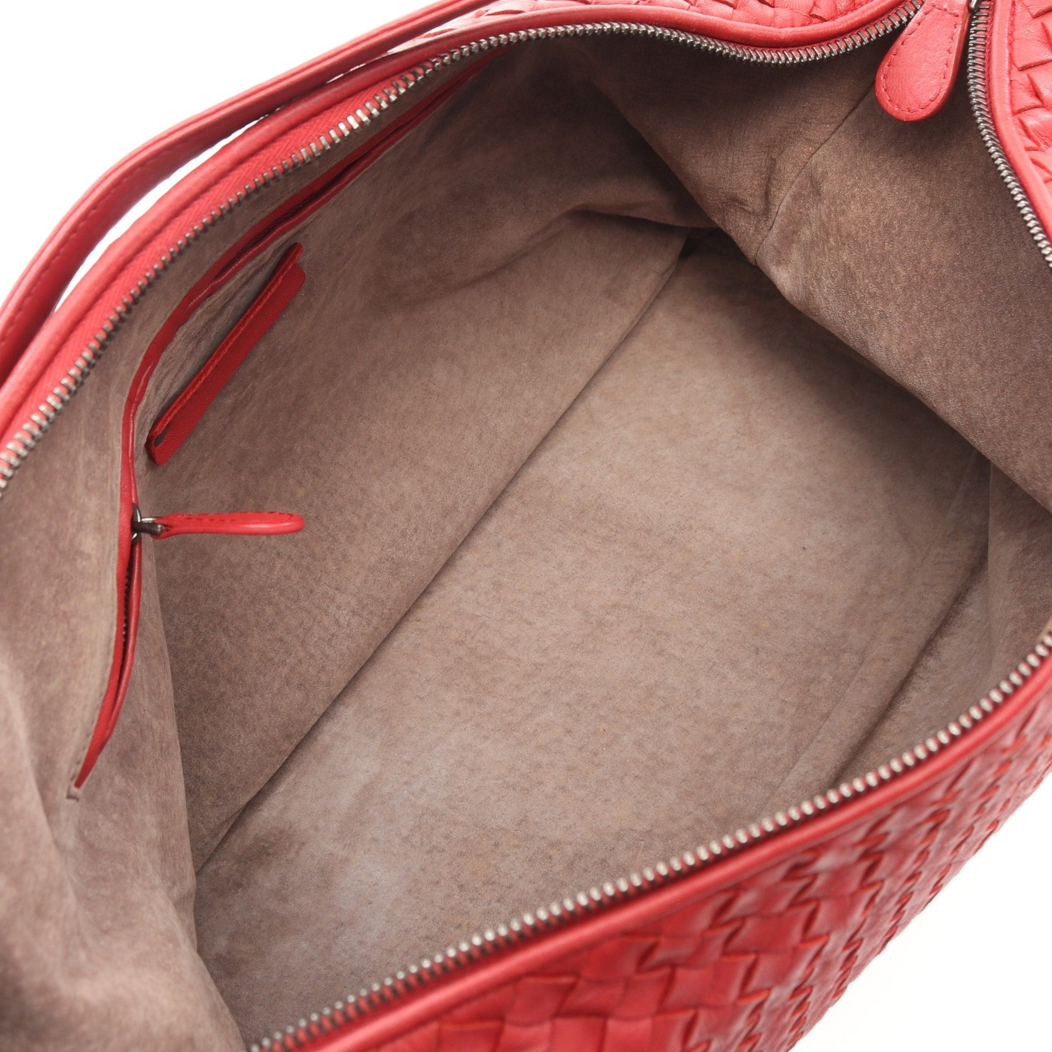 Bottega Veneta Bottega Veneta Intrecciato One Shoulder Bag Leather Red Size ONE SIZE - 3 Thumbnail
