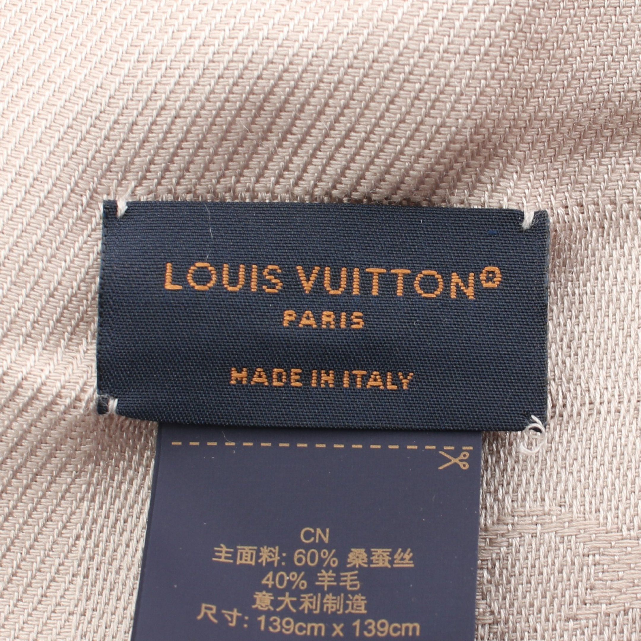 Louis Vuitton Louis Vuitton Shawl Monogram Greige Stall Wool Silk Gray Beige Size ONE SIZE - 2 Thumbnail