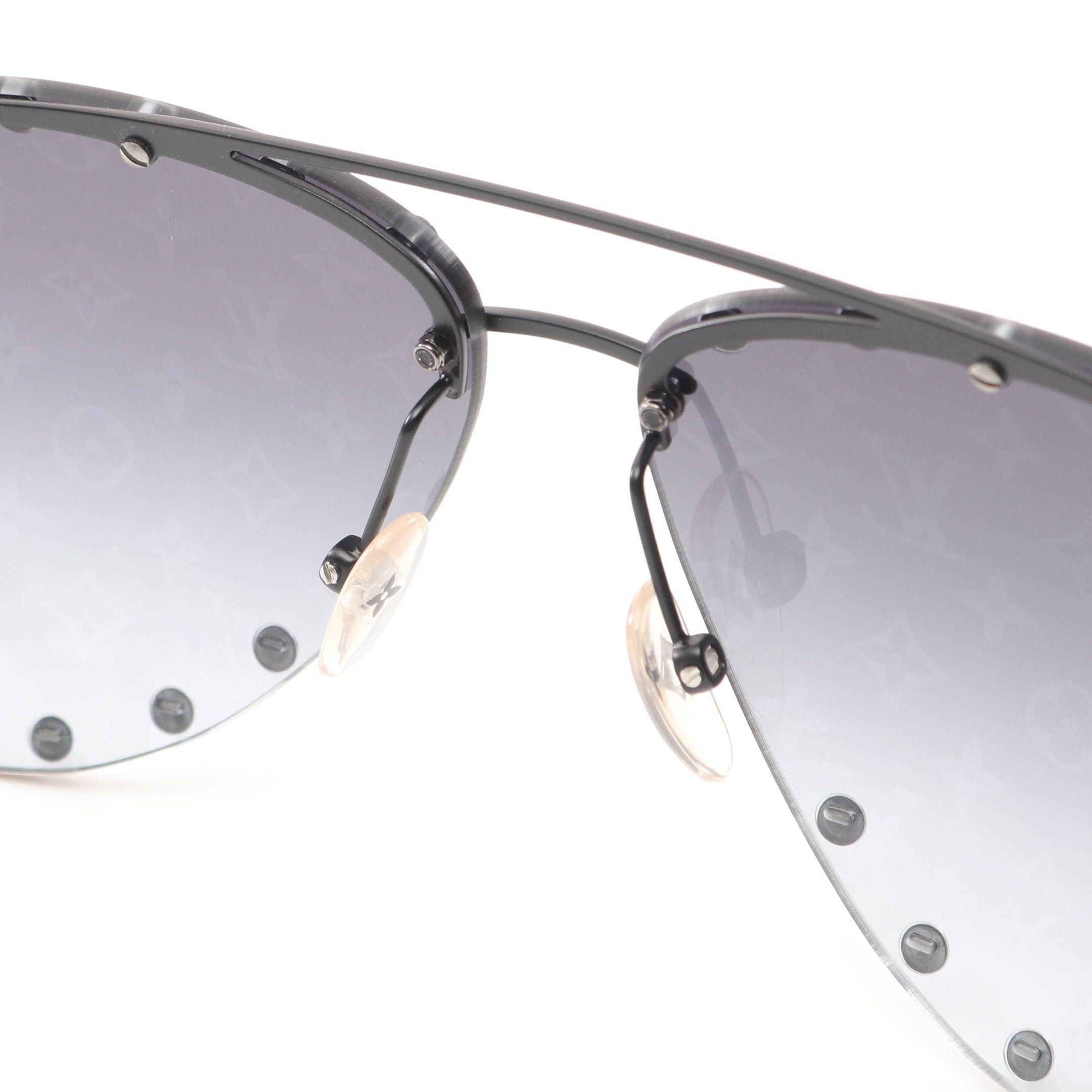 Louis Vuitton Louis Vuitton The Party Monogram Sunglasses Black Gradient Lens Size ONE SIZE - 6 Thumbnail