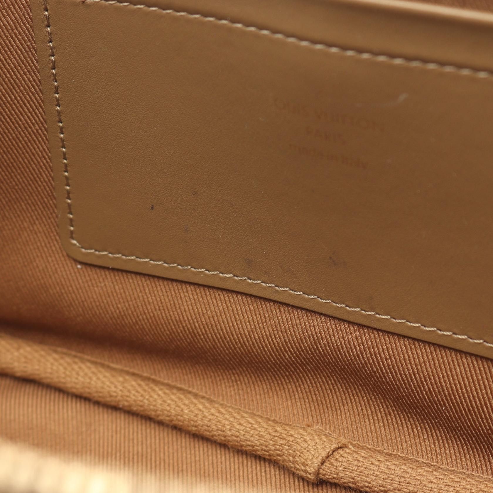 Louis Vuitton Louis Vuitton Utility Crossbody Monogram Handbag Leather Brown Size ONE SIZE - 5 Thumbnail