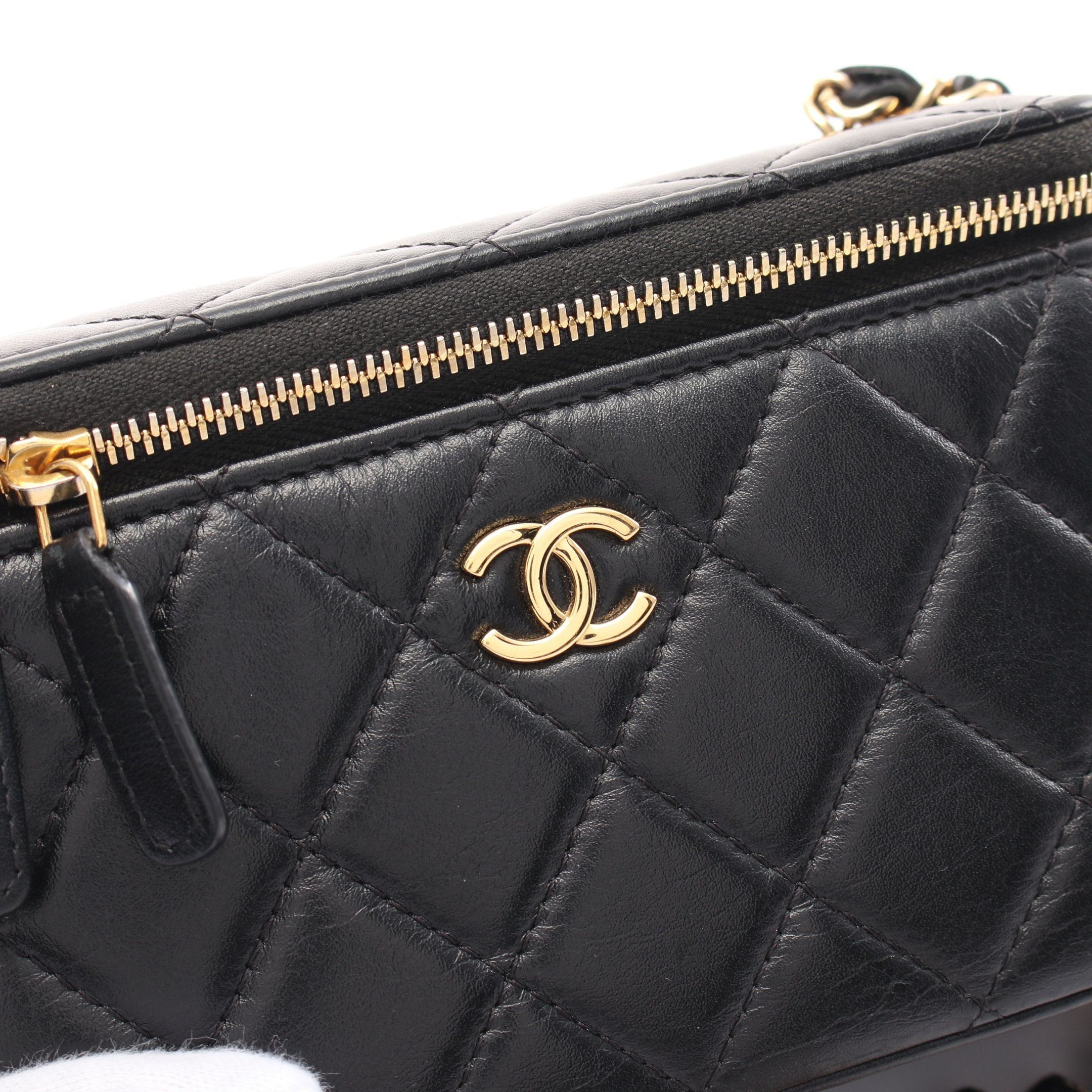 Chanel Chanel Matelasse Vanity Bag Chain Shoulder Heart Lambskin Black Gold Hardware Size ONE SIZE - 6 Thumbnail