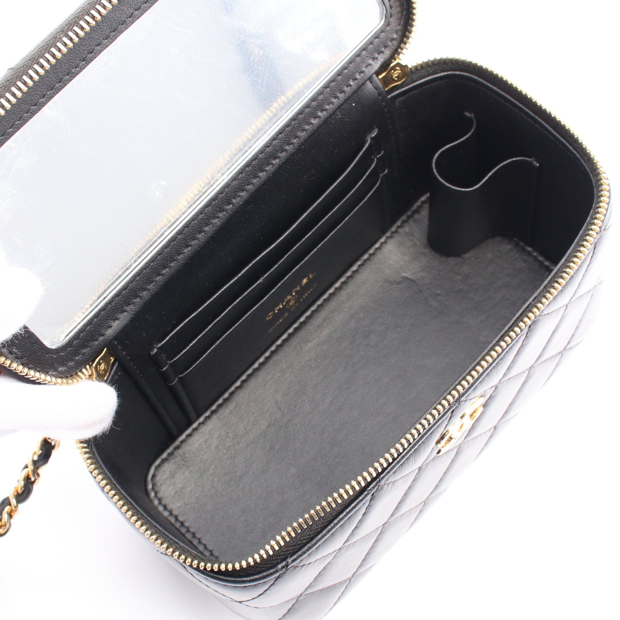 Chanel Chanel Matelasse Vanity Bag Chain Shoulder Heart Lambskin Black Gold Hardware Size ONE SIZE - 3 Thumbnail