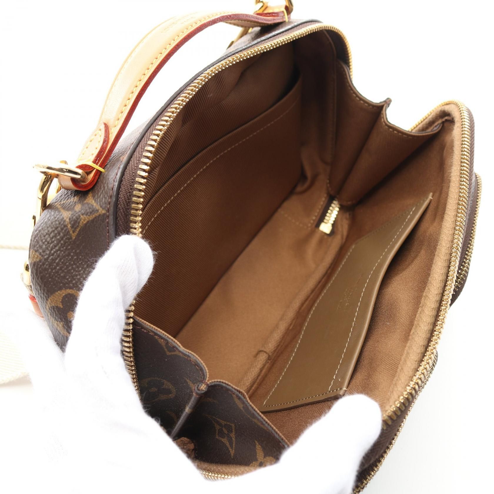 Louis Vuitton Louis Vuitton Utility Crossbody Monogram Handbag Leather Brown Size ONE SIZE - 3 Thumbnail