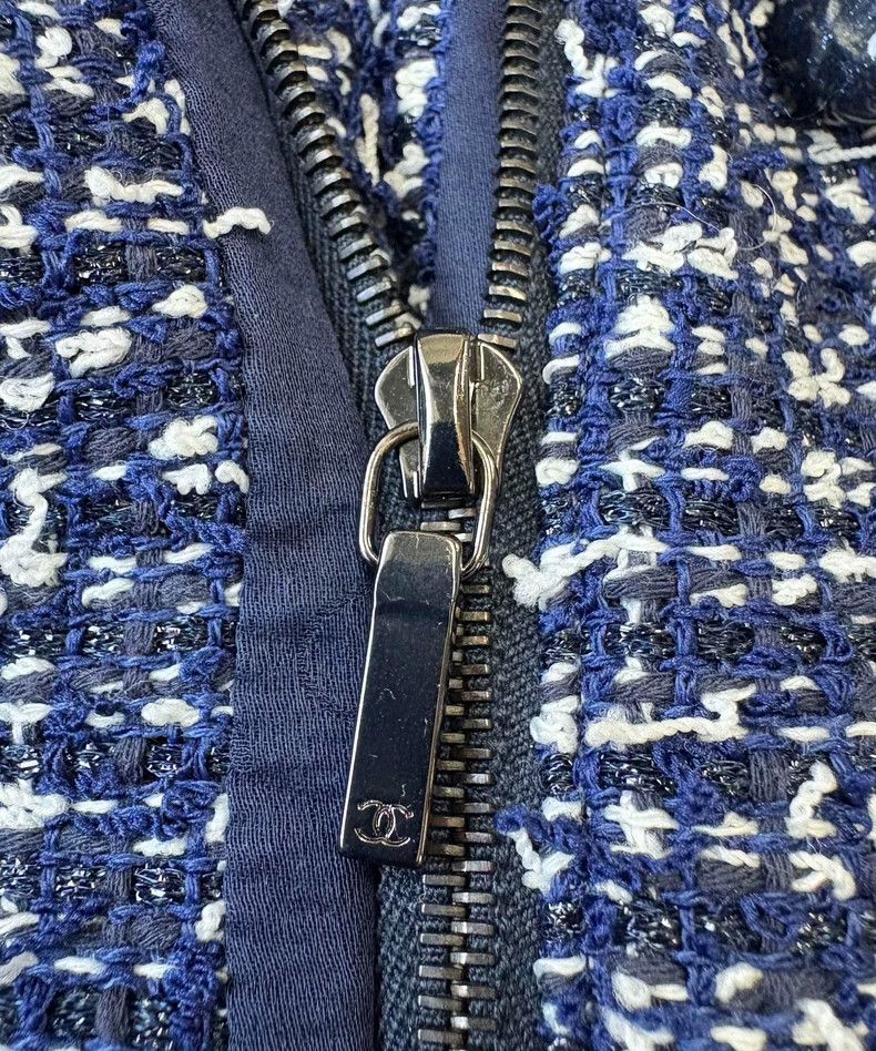Chanel Chanel Blue Tweed Jacket with Buttons - dmc Size US M / EU 48-50 / 2 - 8 Thumbnail